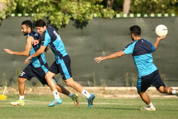 تمرین شاداب استقلال؛ هندبال، سپکتاکرا و فوتبال، آیتم های تمرین