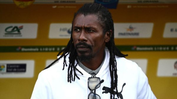 ماجرای کشته شدن 11 عضو خانواده سرمربی سنگال