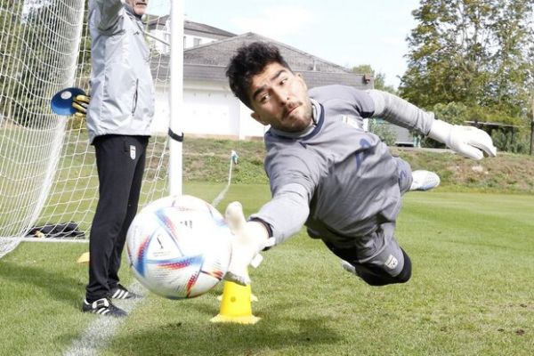 بیرانوند نیمکتنشین میشود فرصت طلایی برای امیر عابدزاده در تقابل با شیرهای آفریقا