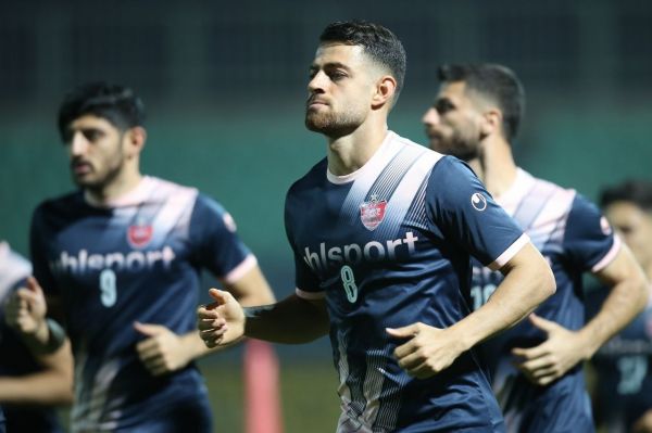 تمرین پرسپولیس با حضور ملیپوشان دستیاران کیروش، میهمانان سرخپوشان شدند