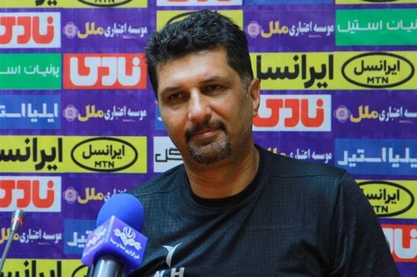  حسینی  وقتی یک تیم گل بد می‌خورد تنبیه می‌شود  داور پنالتی ما را نگرفت