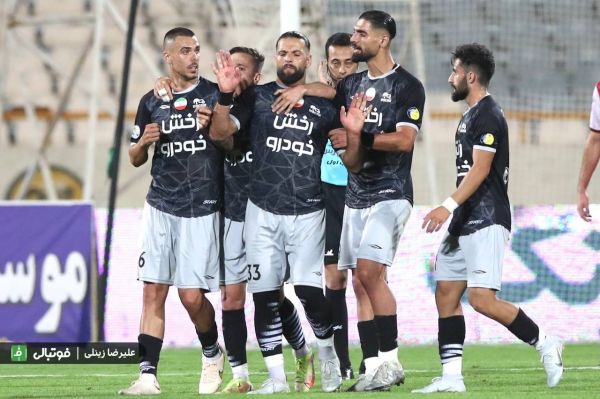 گزارش تصویری اختصاصی پرسپولیس صفر - تراکتور یک