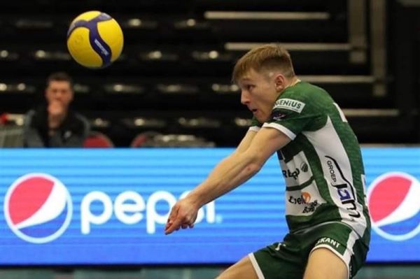  ایست قلبی در زمین والیبال