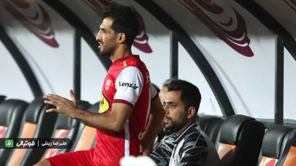 بازگشت وحید امیری به ترکیب اصلی پرسپولیس در اصفهان