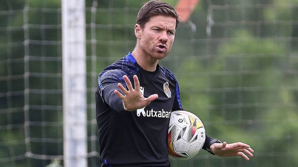  رسمی؛ ستاره اسبق رئال مادرید، لیورپول و بایرن مونیخ سرمربی سردار آزمون شد