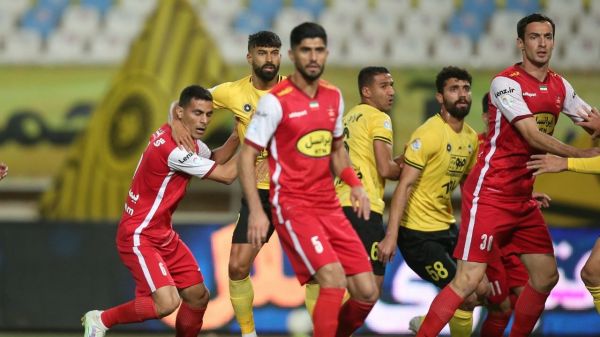 سپاهان صفر - پرسپولیس صفر صفرکلاسیکو ؛ بیرانوند ناجی پرسپولیس در نقش جهان