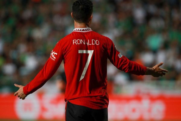 ترکیب اورتون و منچستریونایتد؛ رونالدو برای چند بازی متوالی روی نیمکت است