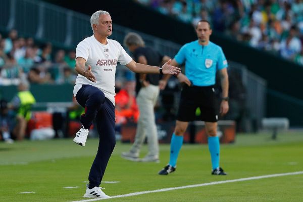 لقب عجیب مورینیو برای بارسلونا و یوونتوس کوسههای ناکام