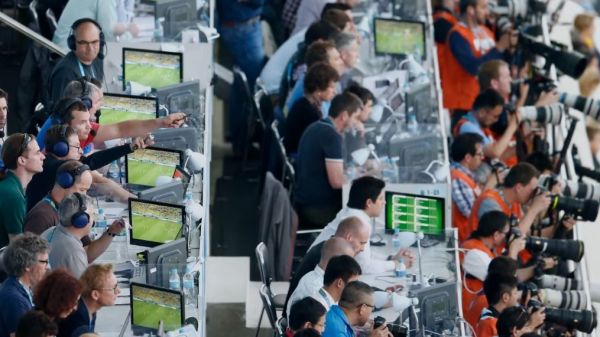  مشکل بزرگ اصحاب رسانه در آستانه جام جهانی  هزینه سفر به قطر کمرشکن است