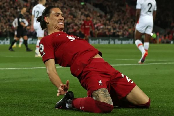  ادامه روند پیروزی‌های لیورپول در شب توقف چلسی