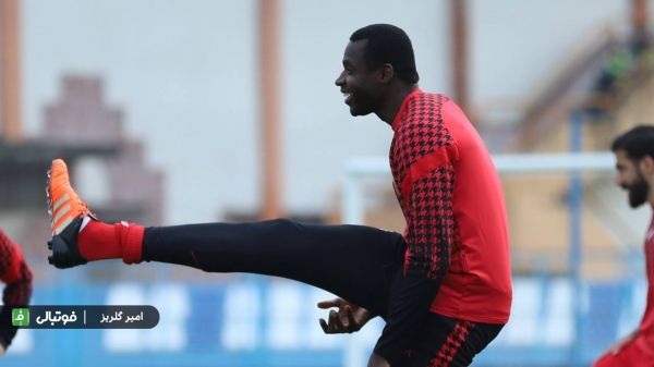 ضد و خورد در اتوبوس پرسپولیس؛ پای دیاباته در میان بود ویدیو