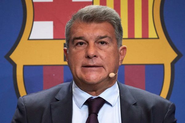 لاپورتا و استفاده از تجربههای گذشته برای نقل و انتقالات ژانویه