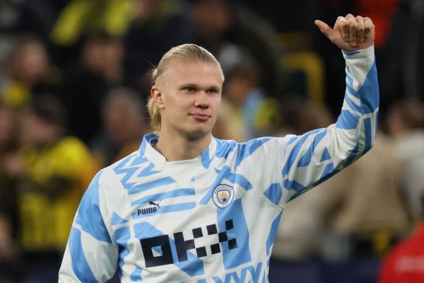 هدیه جدید هالند برای همتیمیهای سابقش در دورتموند