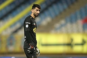 بیرانوند بعد از گل ما بازیکنی از حریف روی زمین نیفتاد