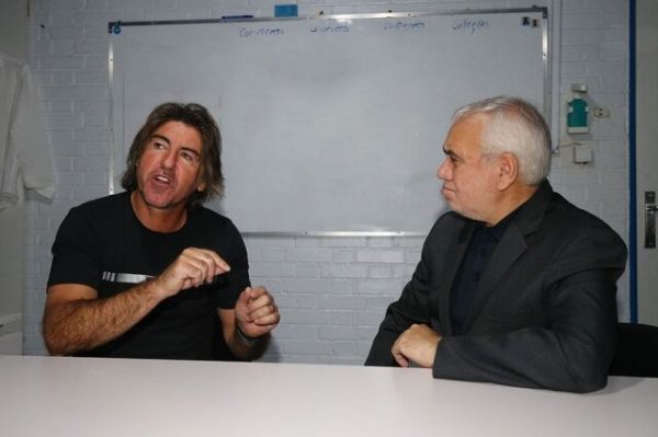  اشک‌های ساپینتو در رختکن  فتح‌الله‌زاده  باید حداقل یک جام دیگر کسب کنیم