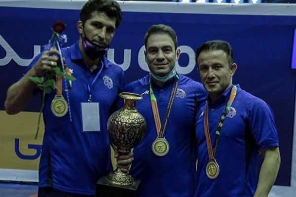 سوریان با فدراسیون کشتی همکاری میکنم