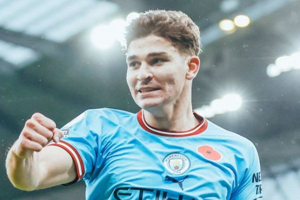  صدرنشینی موقت منچسترسیتی با پنالتی دقیقه آخری هالند