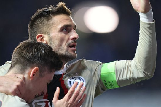  تشکر کاپیتان آژاکس از افرادی که او را کندذهن می‌دانند