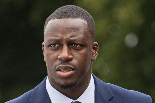 مدافع بازداشتشده منچسترسیتی من برد پیت نیستم