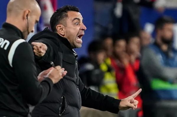  واکنش ژاوی به اخراج لواندوفسکی و پیکه در مقابل اوساسونا