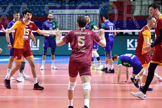 پیروزی قاطع فنرباغچه در غیاب معروف گالاتاسرای با درخشش شریفی برد