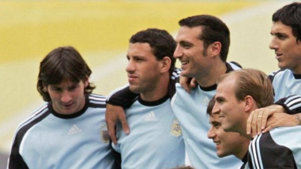  عکس؛ وقتی مسی با سرمربی فعلی آرژانتین هم‌تیمی بود