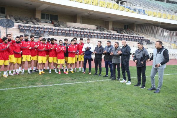 دیدار اعضای هیئت مدیره با گلمحمدی در ورزشگاه کاظمی