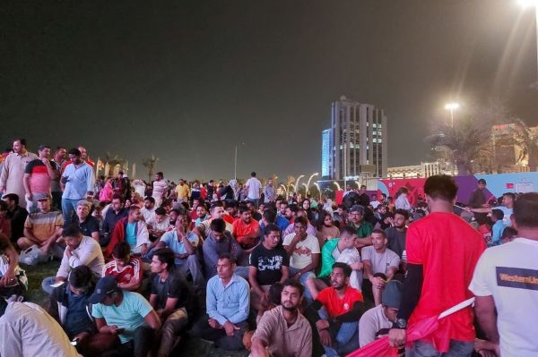  انتظار بیهوده برای پخش مستقیم دیدار افتتاحیه