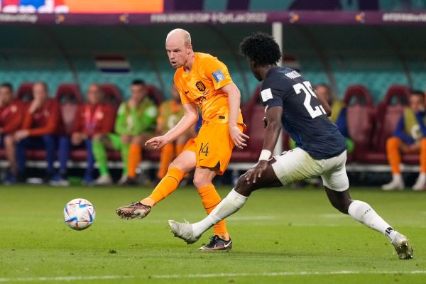 تساوی غیرمنتظره لالههای نارنجی مقابل اکوادور