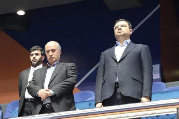 پاسخ سخنگوی فدراسیون فوتبال به حضور پرتعداد مدیران در قطر