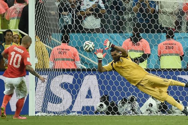  فن خال و هلند به دنبال انتقام از یاران لیونل مسی