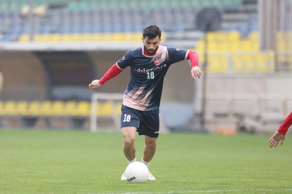 هافبک پرسپولیس اینگونه با تیم سابقش توافق میکند