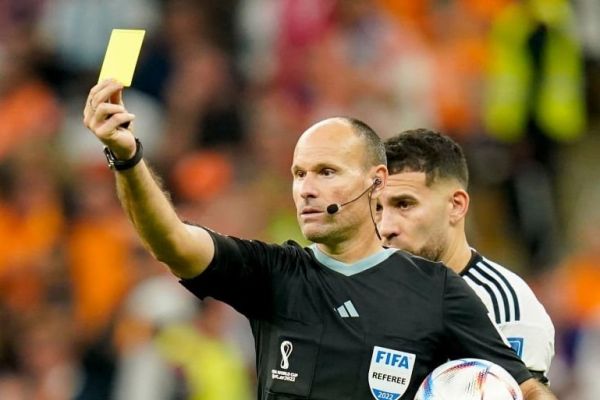 رکورد تاریخی داور بازی هلند و آرژانتین؛ آقای کارت زرد