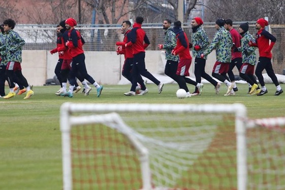  تمرینات تراکتور زیر نظر «پاکو خمز»