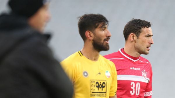 سپاهان راه گل زدن به پرسپولیس را نشان استقلال داد ویدیو