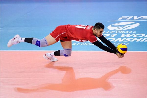  پیروزی یاران مرتضی شریفی در مسابقات والیبال کاپ اروپا