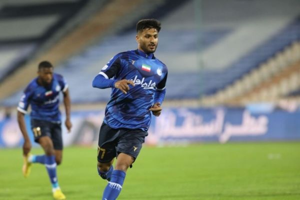  مشکل بزرگ ستاره خط حمله استقلال حل شد