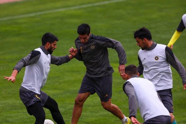  گزارش تصویری تمرین تیم فولاد مبارکه سپاهان ۱ دی