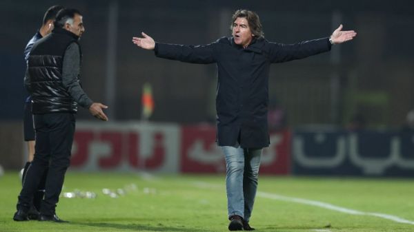 ساپینتو در کنفرانس مطبوعاتی باید دو پنالتی برای استقلال گرفته می شد