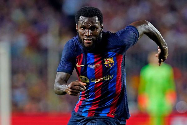  پیشنهاد 15 میلیونی برای هافبک مازاد بارسلونا