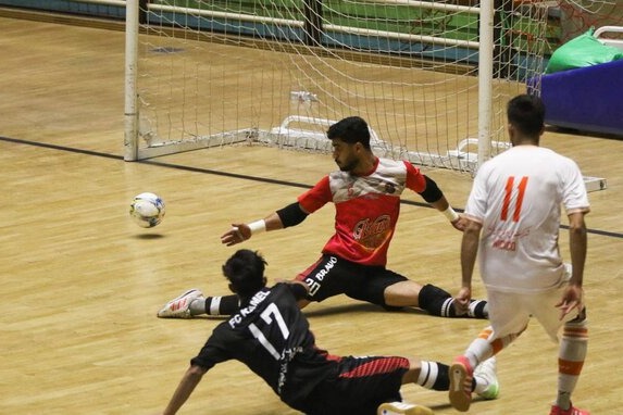  لیگ برتر فوتسال  مس با شکست صنایع هرمزگان به قهرمانی نزدیکتر شد