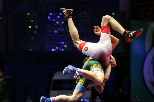 رییس کمیته پزشکی فدراسیون کشتی برای مبارزه با دوپینگ تعارف نداریم