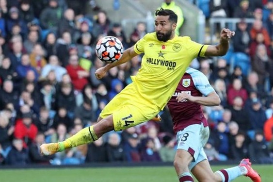 پیروزی برنتفورد برابر استون ویلا با حضور ۳۶ دقیقهای قدوس