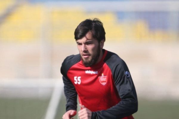  رونمایی از بازیکن جدید پرسپولیس در بازی با تراکتور