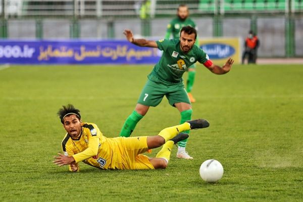  ذوب‌آهن 2 - فجرسپاسی صفر  سه امتیاز با دو گل جهانی  فجر روی زمین هموار خوب می‌بازد