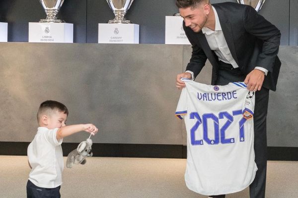 دلیل گلزنی والورده در الکلاسیکو ترس از دستپخت نامزدش