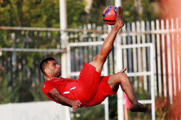  کاپیتان تیم ملی فوتبال ساحلی  برده فدراسیون نیستیم