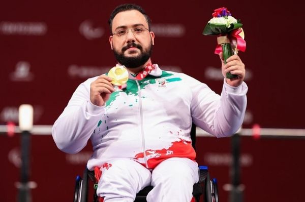 روحالله رستمی نامزد دریافت جایزه بهترین ورزشکار مرد سال ۲۰۲۱ آسیا شد