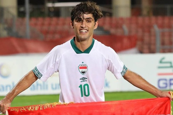 افشاگری از جزئیات پیشنهاد سپاهان به هافبک عراقی شایعه 3 مشتری ایرانی تکذیب شد