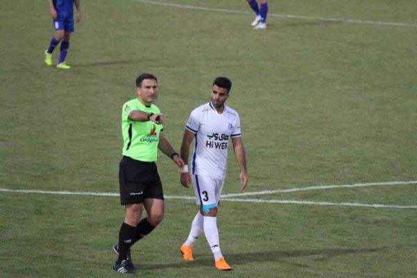 اکبریان قضاوت برای سرخابیها سختتر است جرات نکردند به من پیشنهاد رشوه بدهند